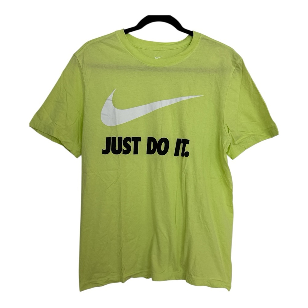 Nike Green Short Sleeve Tee with Iconic Swoosh